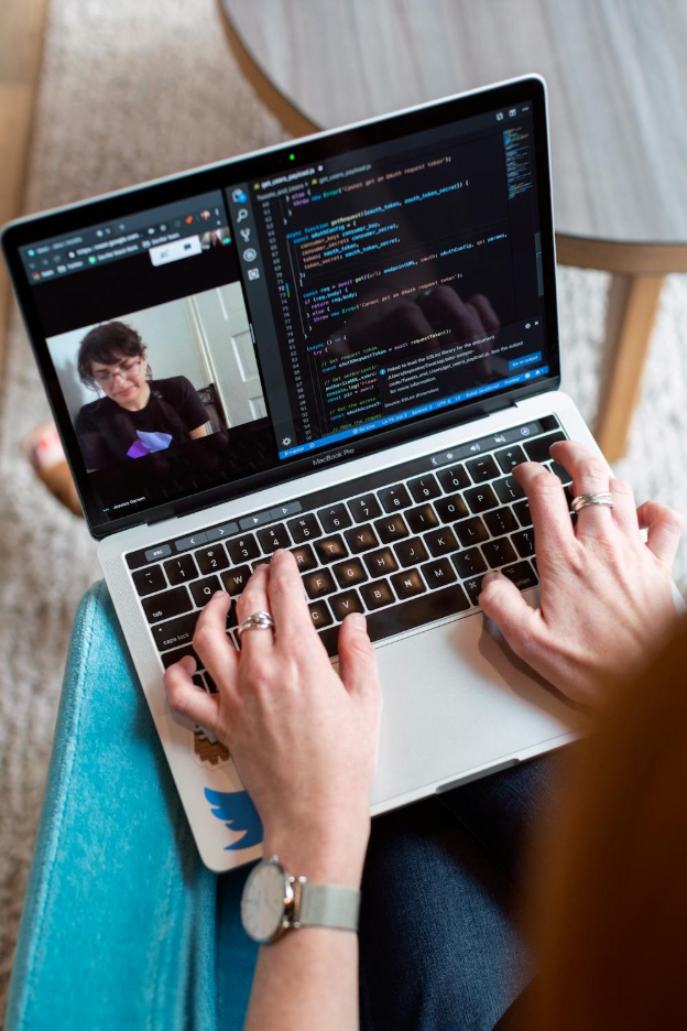 The Autonomous Shift: AI Agents vs Traditional Software Explained